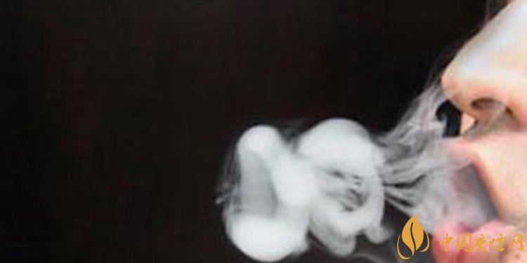 抽煙怎么吐煙圈，吐煙圈是種藝術(shù)